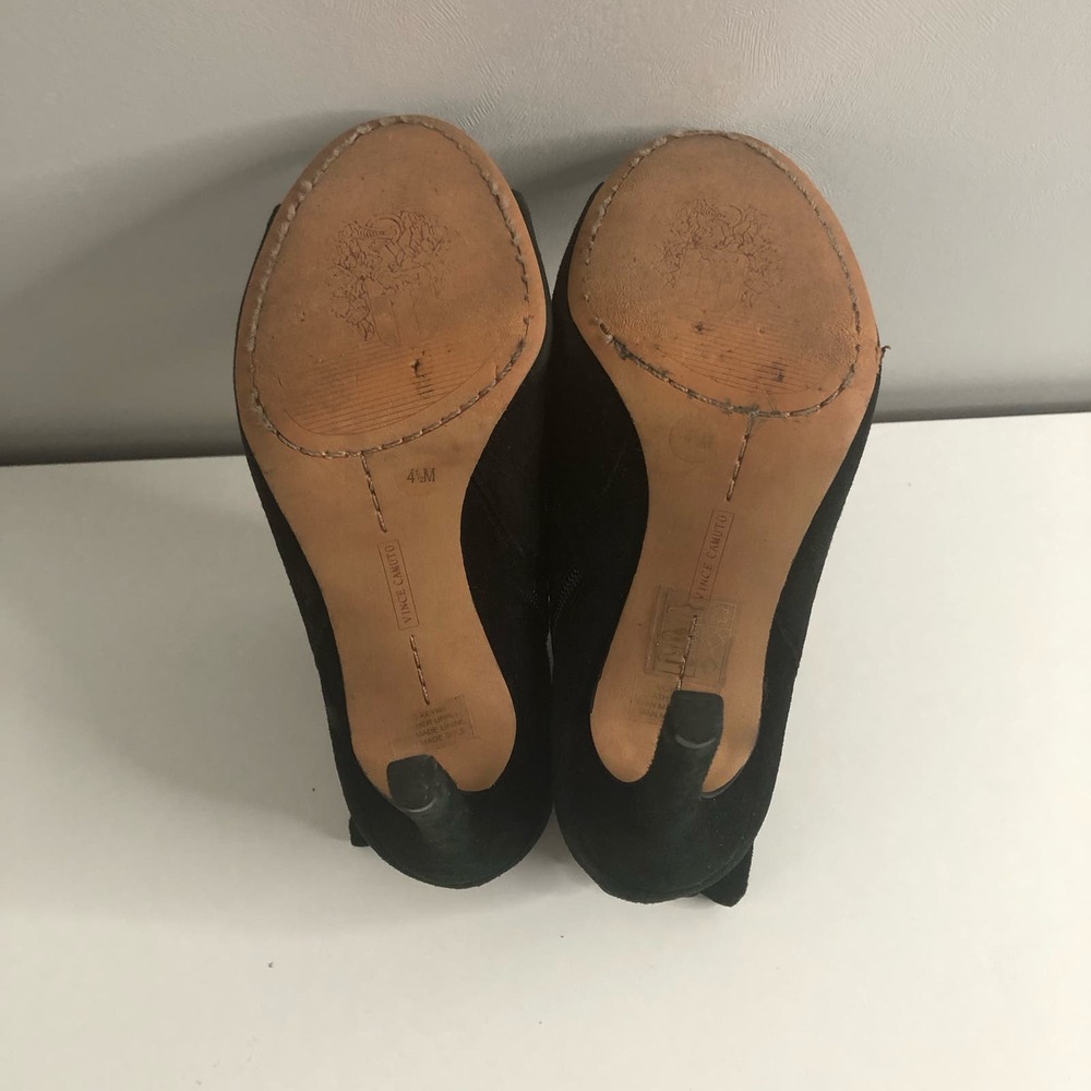 Vince Camuto Keyna Leather Side-Zip Peep-Toe Booties | Women's Size 4.5M - Picture 5 of 6